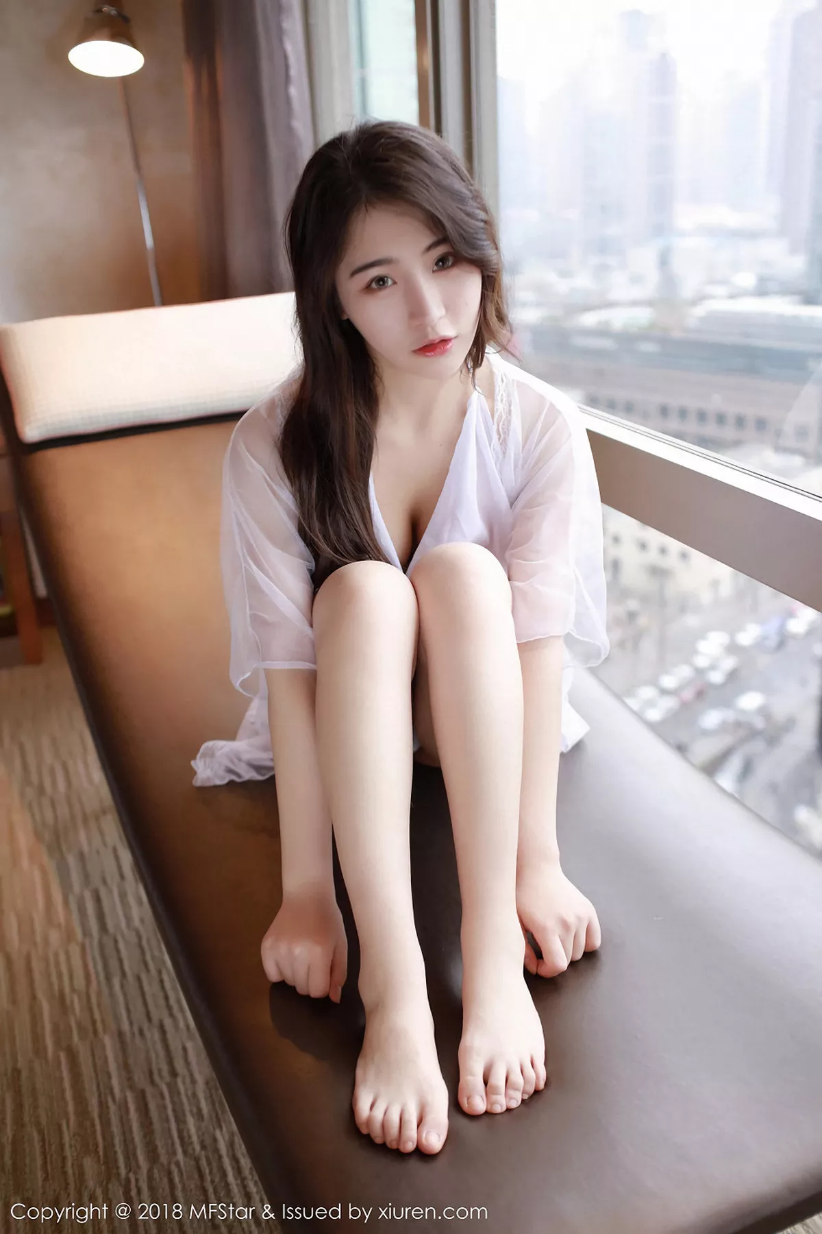 秀人集.com_[MFStar模范学院]Vol.116_嫩模宅兔兔白色薄纱透视秀白嫩肌肤丁字裤翘臀诱惑写真42P