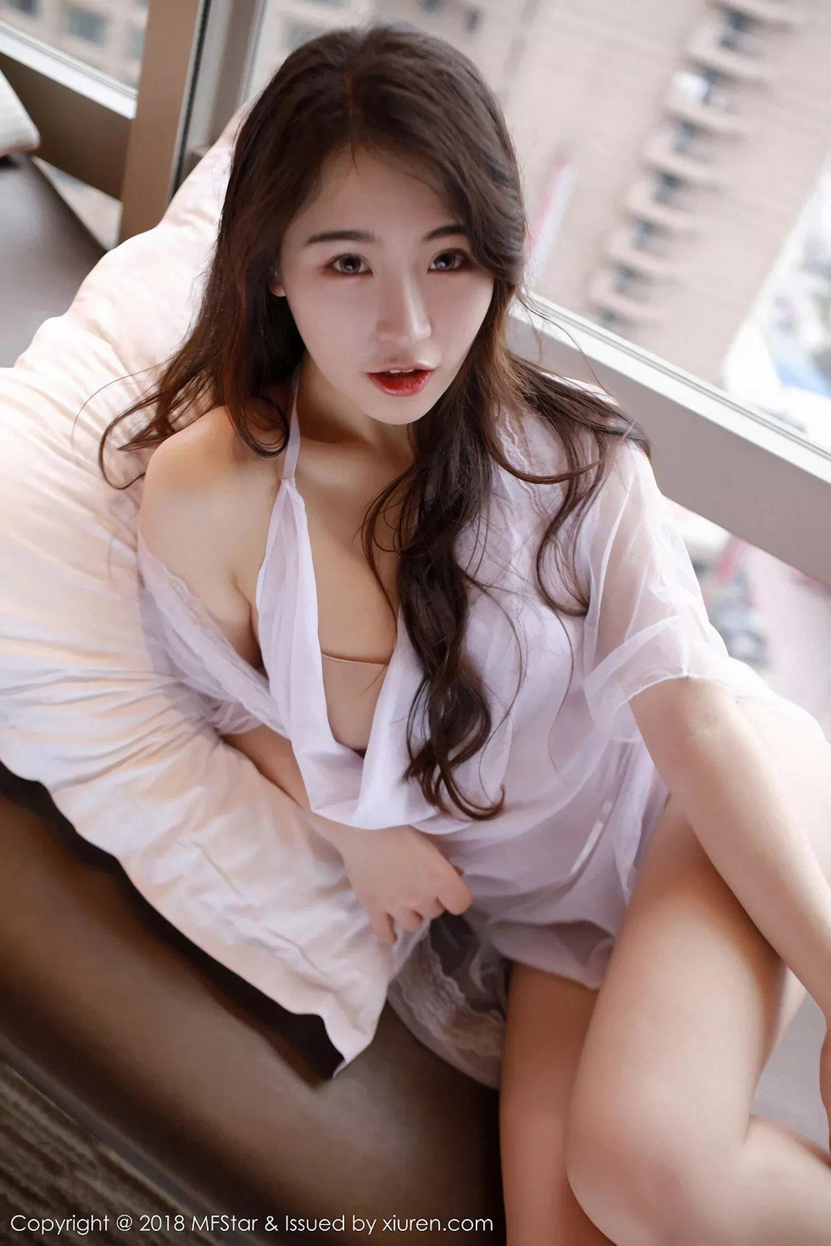 秀人集.com_[MFStar模范学院]Vol.116_嫩模宅兔兔白色薄纱透视秀白嫩肌肤丁字裤翘臀诱惑写真42P