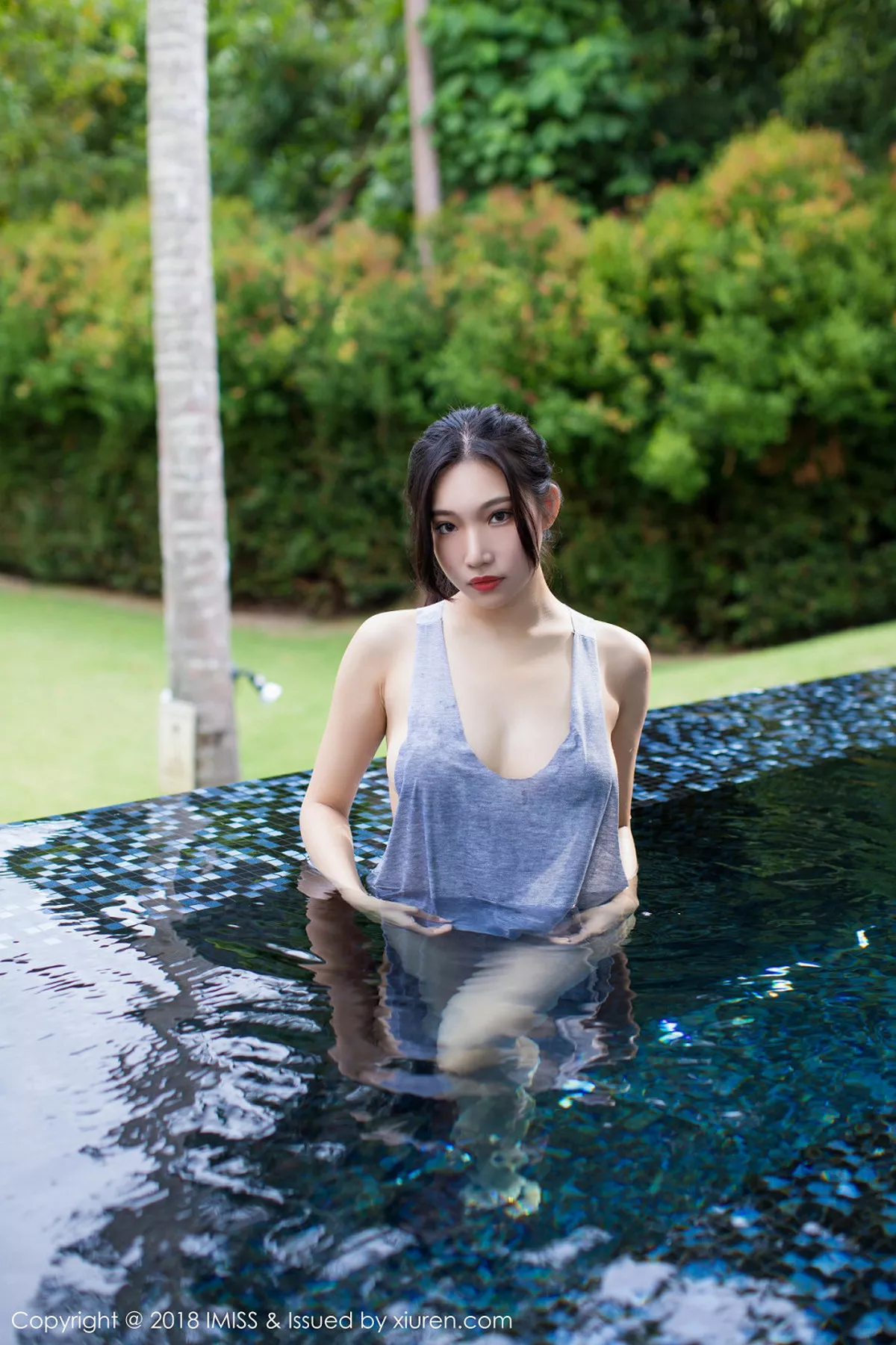 秀人集.com_[IMISS爱蜜社]Vol.219_女神小狐狸Sica甲米旅拍泳池里真空背心湿身诱惑写真58P