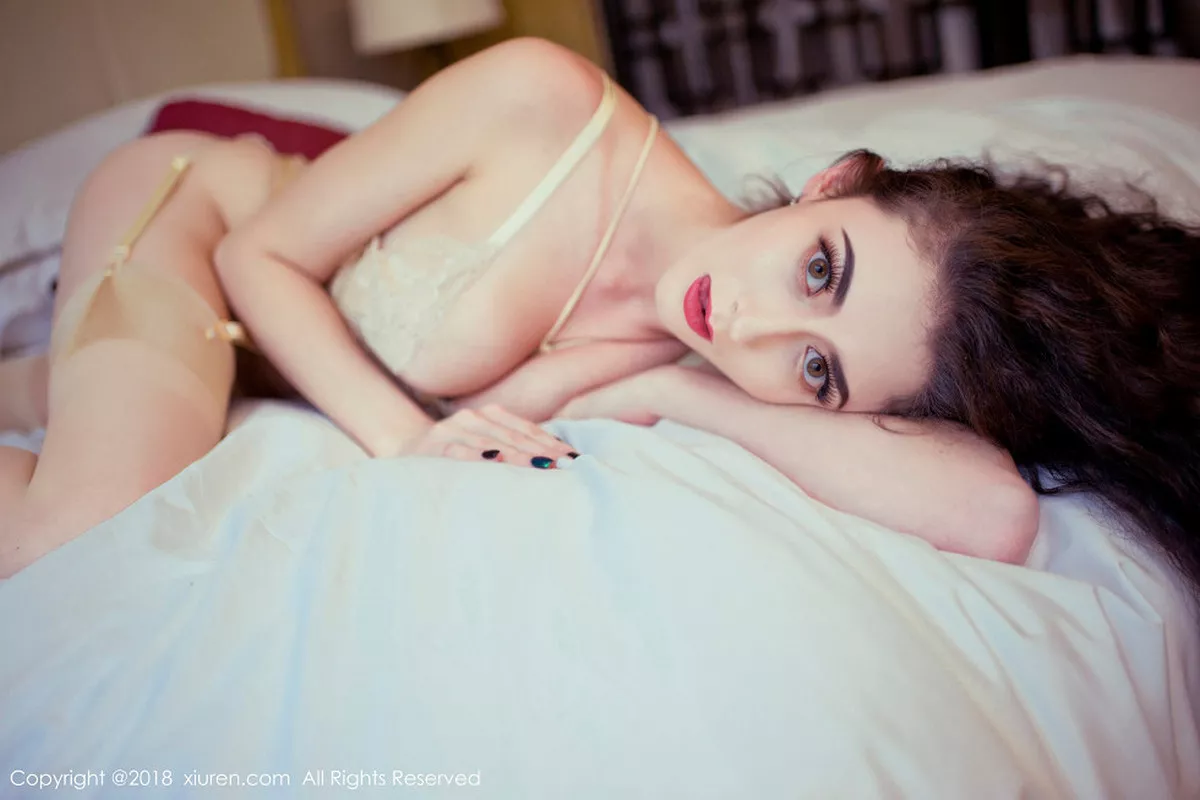 秀人集.com_[XiuRen秀人网]No.908_乌克兰嫩模EVA_angel肉色分体吊带丝袜+真空吊带睡裙诱惑写真54P