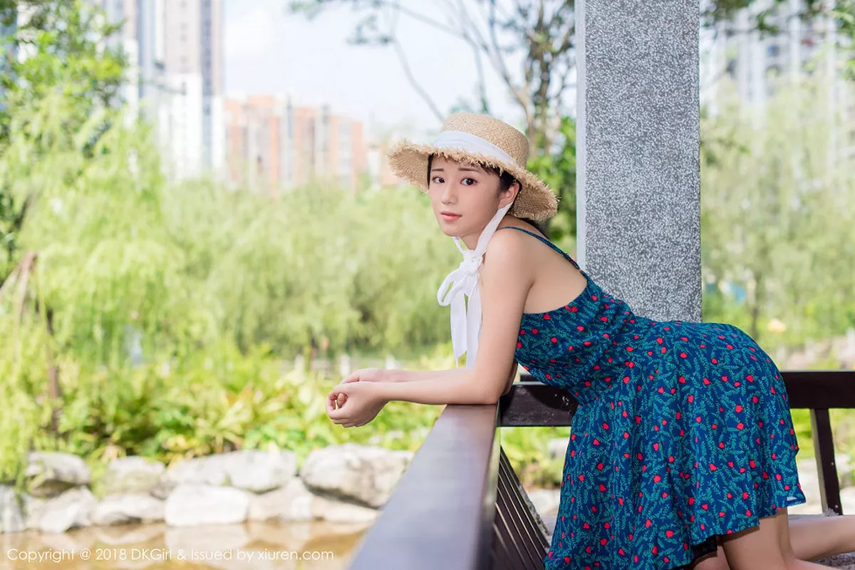 秀人集.com_[DKGirl御女郎]Vol.055_美乳女神苍井优香街拍特辑甜美草帽少女露背吊带裙性感写真53P
