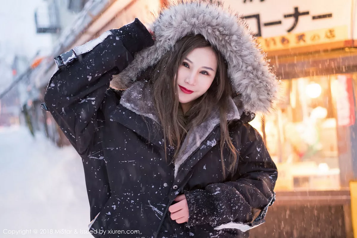 秀人集.com_[MiStar魅妍社]Vol.212_嫩模大奶昔Kyra北海道旅拍冰天雪地高叉连体衣诱惑写真40P