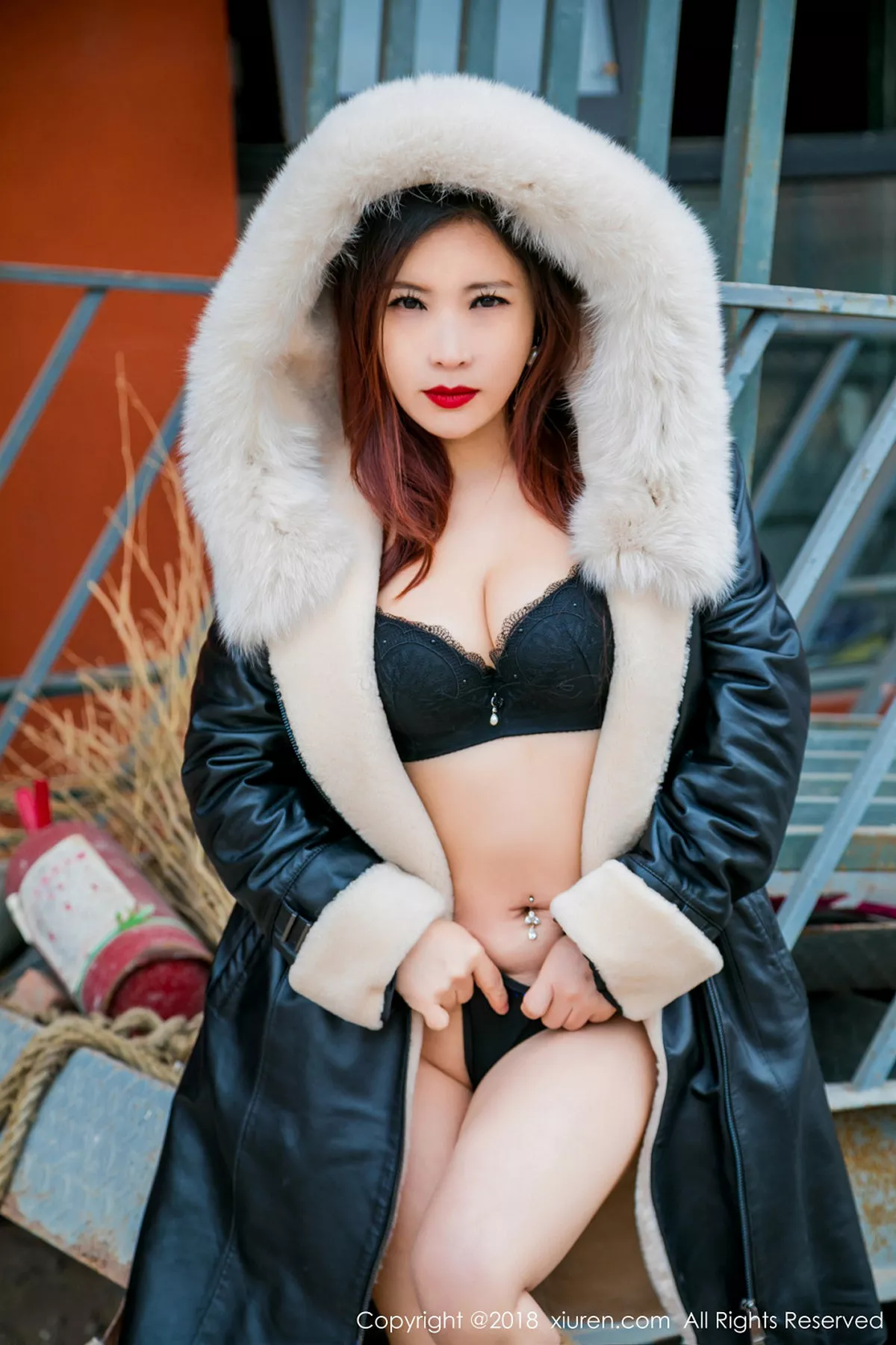 秀人集.com_[XiuRen秀人网]No.953_嫩模西希白兔户外红色内衣半脱内裤秀白嫩翘臀屁沟诱惑写真66P