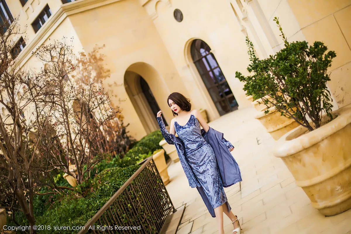 秀人集.com_[XiuRen秀人网]No.935_嫩模廿十居家私房红色塑身内衣秀完美身材白嫩肌肤性感写真58P