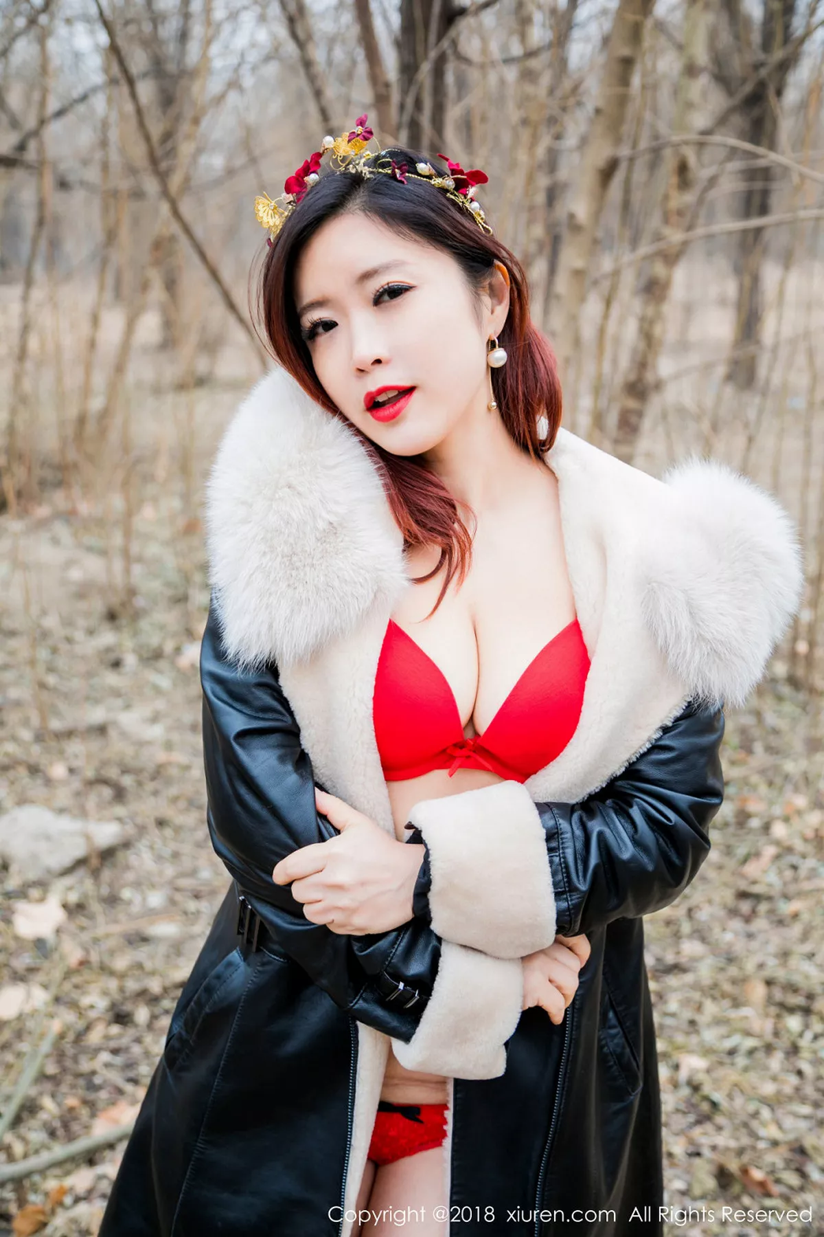 秀人集.com_[XiuRen秀人网]No.953_嫩模西希白兔户外红色内衣半脱内裤秀白嫩翘臀屁沟诱惑写真66P