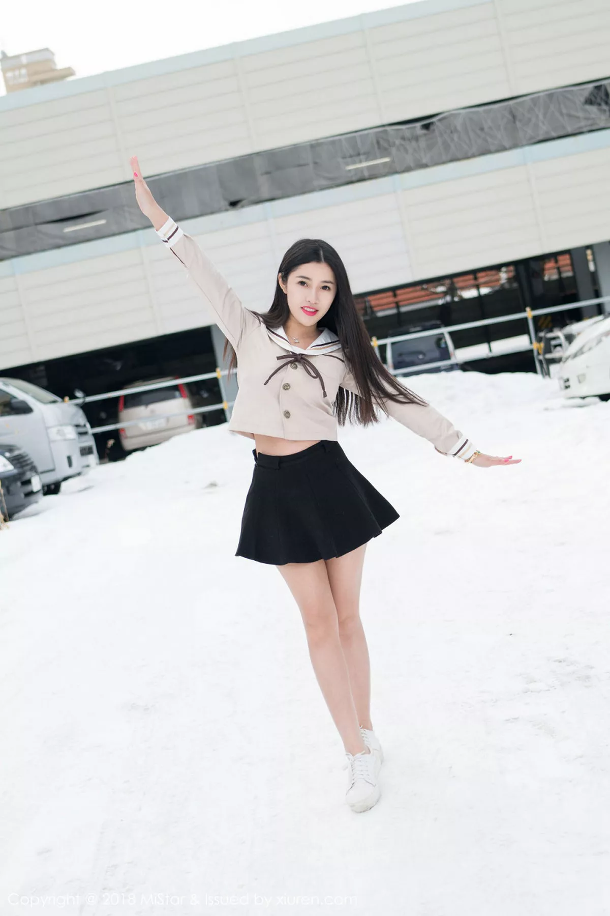 秀人集.com_[MiStar魅妍社]Vol.216_女神陈嘉嘉Tiffany北海道旅拍红色肚兜配丁字裤诱惑写真35P