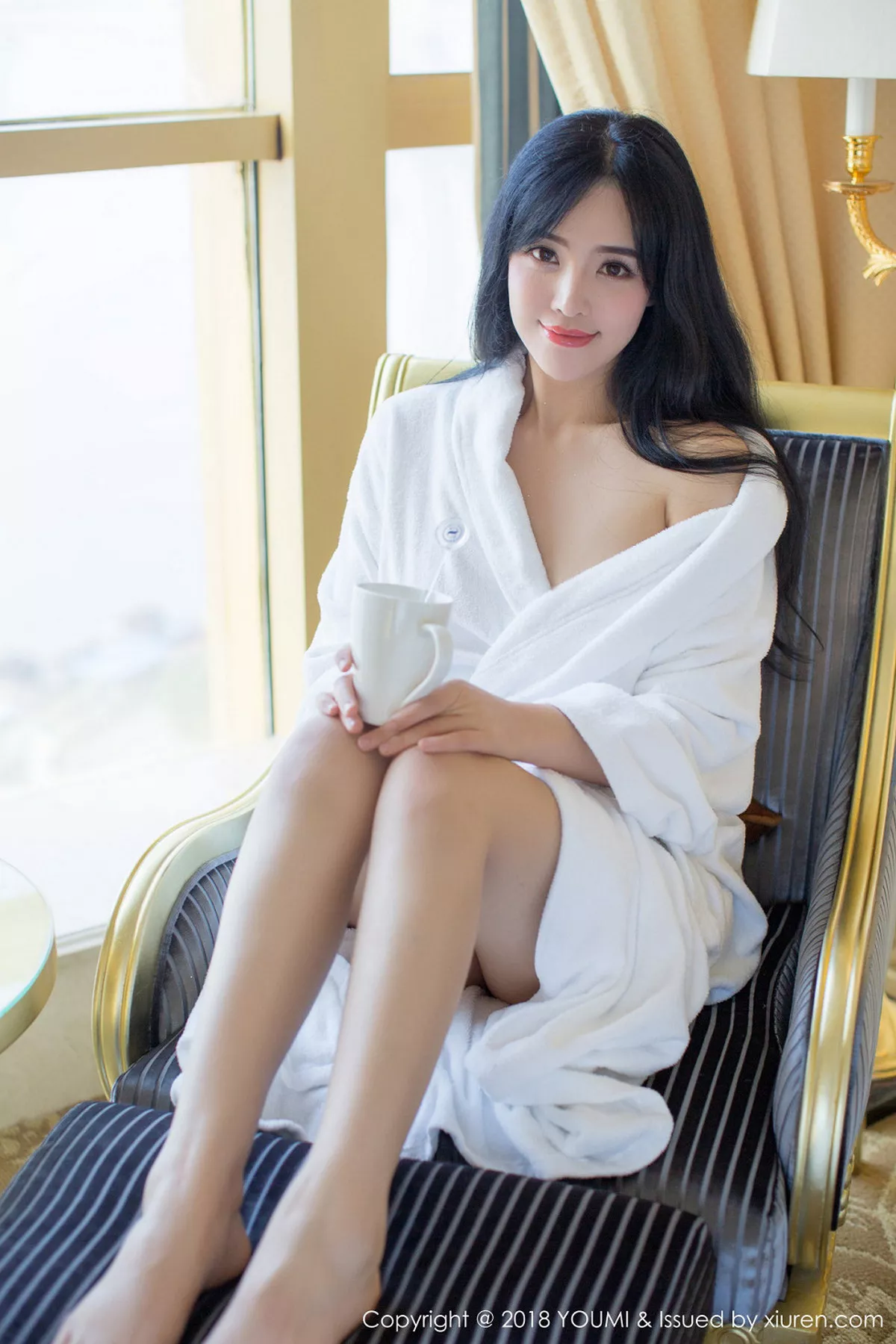 秀人集.com_[YouMi尤蜜荟]Vol.131_嫩模刘钰儿居家私房围裙裹身大尺度真空秀火辣胴体诱惑写真40P