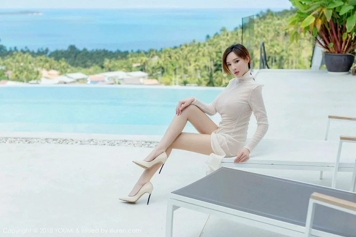 秀人集.com_[YouMi尤蜜荟]Vol.137_女神土肥圆矮挫穷苏梅岛旅拍浴室里全裸上身半脱内裤撩人诱惑写真50P