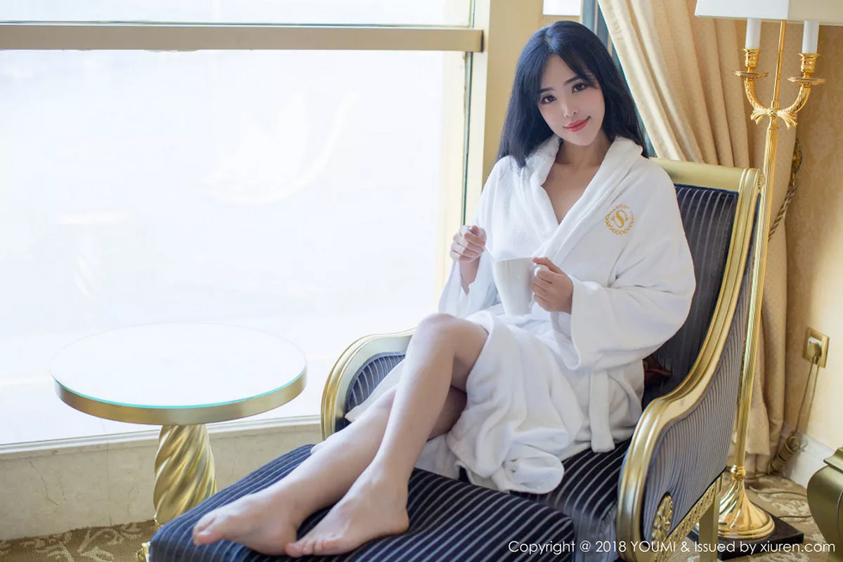 秀人集.com_[YouMi尤蜜荟]Vol.131_嫩模刘钰儿居家私房围裙裹身大尺度真空秀火辣胴体诱惑写真40P