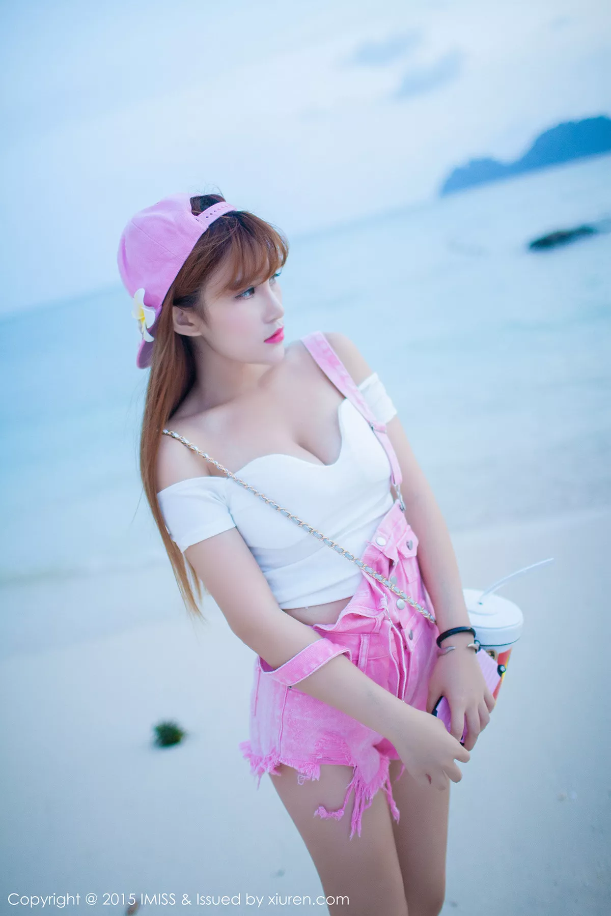 秀人集.com_[IMISS爱蜜社]Vol.039_嫩模LalaBaby啦啦普吉岛旅拍粉红齐逼牛仔短裤写真55P