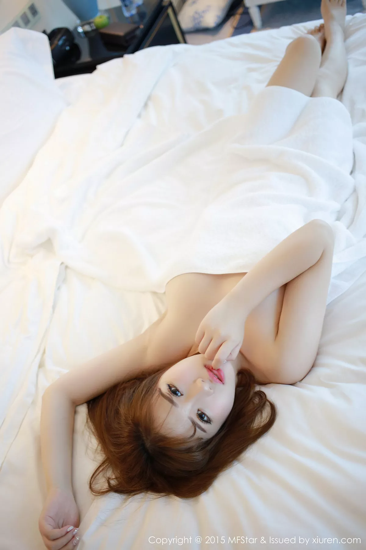 秀人集.com_[MFStar模范学院]Vol.024_嫩模徐cake居家私房大尺度白嫩豪乳撩人诱惑写真50P