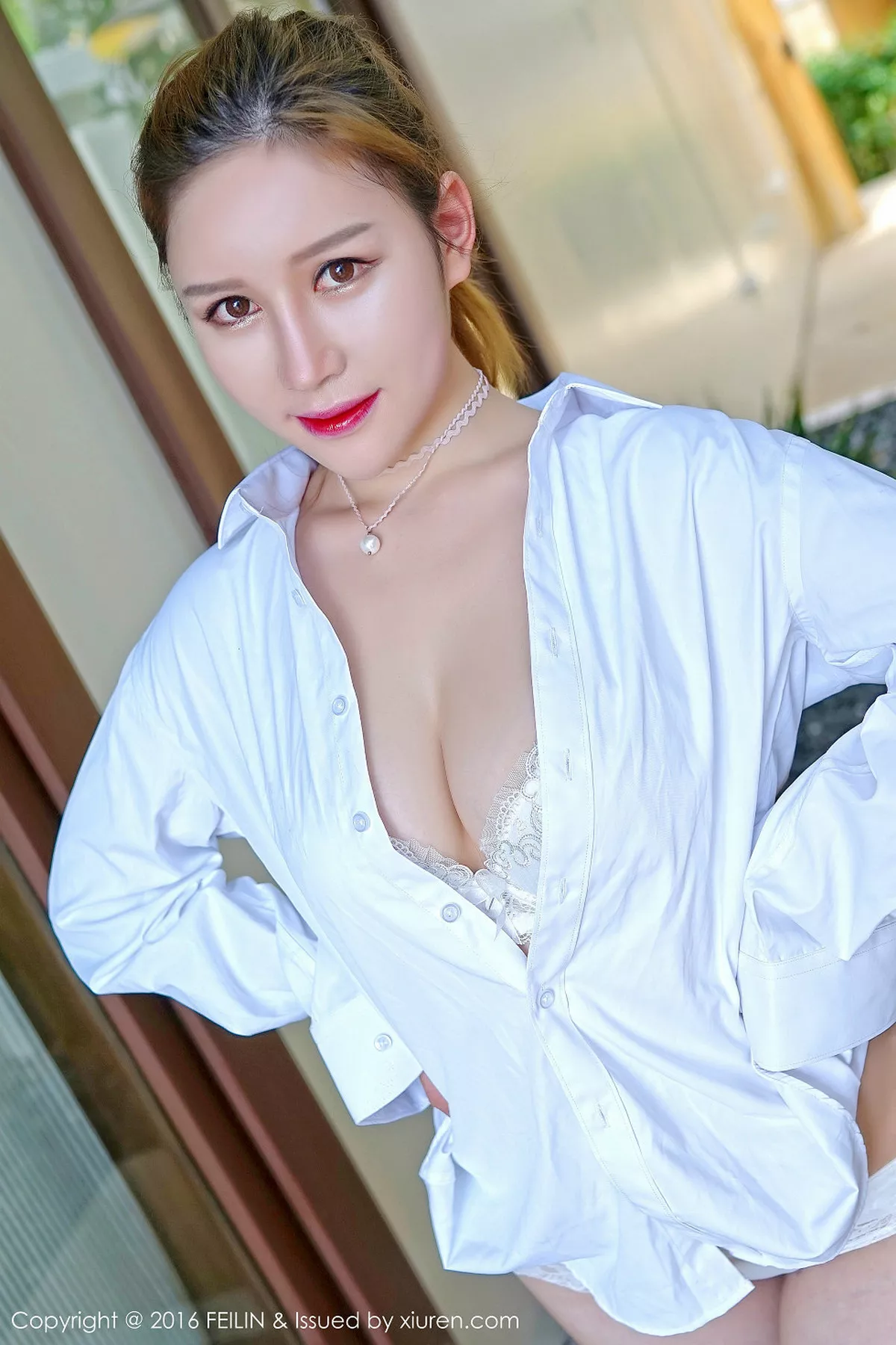 秀人集.com_[FeiLin嗲囡囡]Vol.022_嫩模于姬Una泳池里白色内衣秀白嫩豪乳迷人写真53P