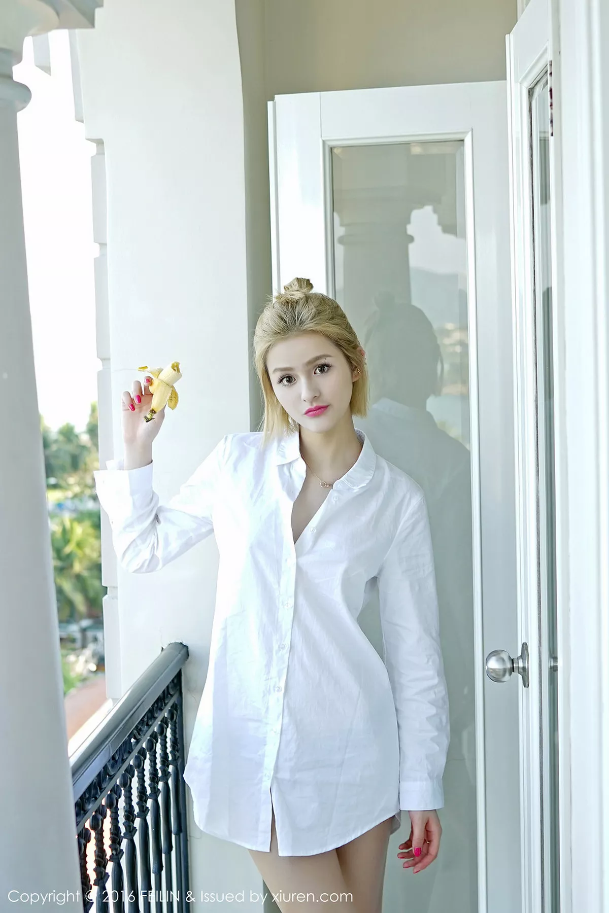 秀人集.com_[FeiLin嗲囡囡]Vol.025_混血嫩模史雯Swan芽庄旅拍沙滩椅悠闲秀完美身材58P