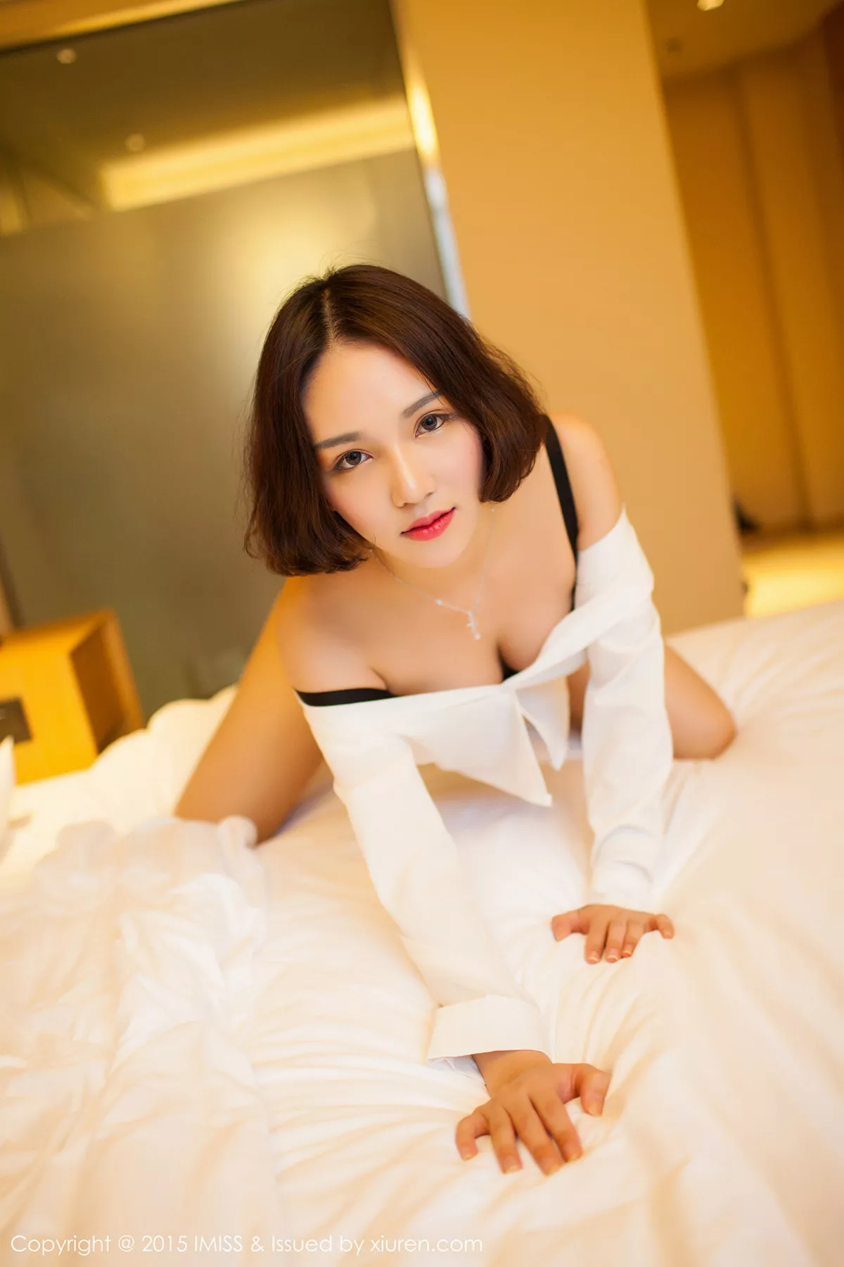 秀人集.com_[IMISS爱蜜社]Vol.036_嫩模艾诗iccey黑色缕空睡裙诱惑翘臀完美曲线写真49P