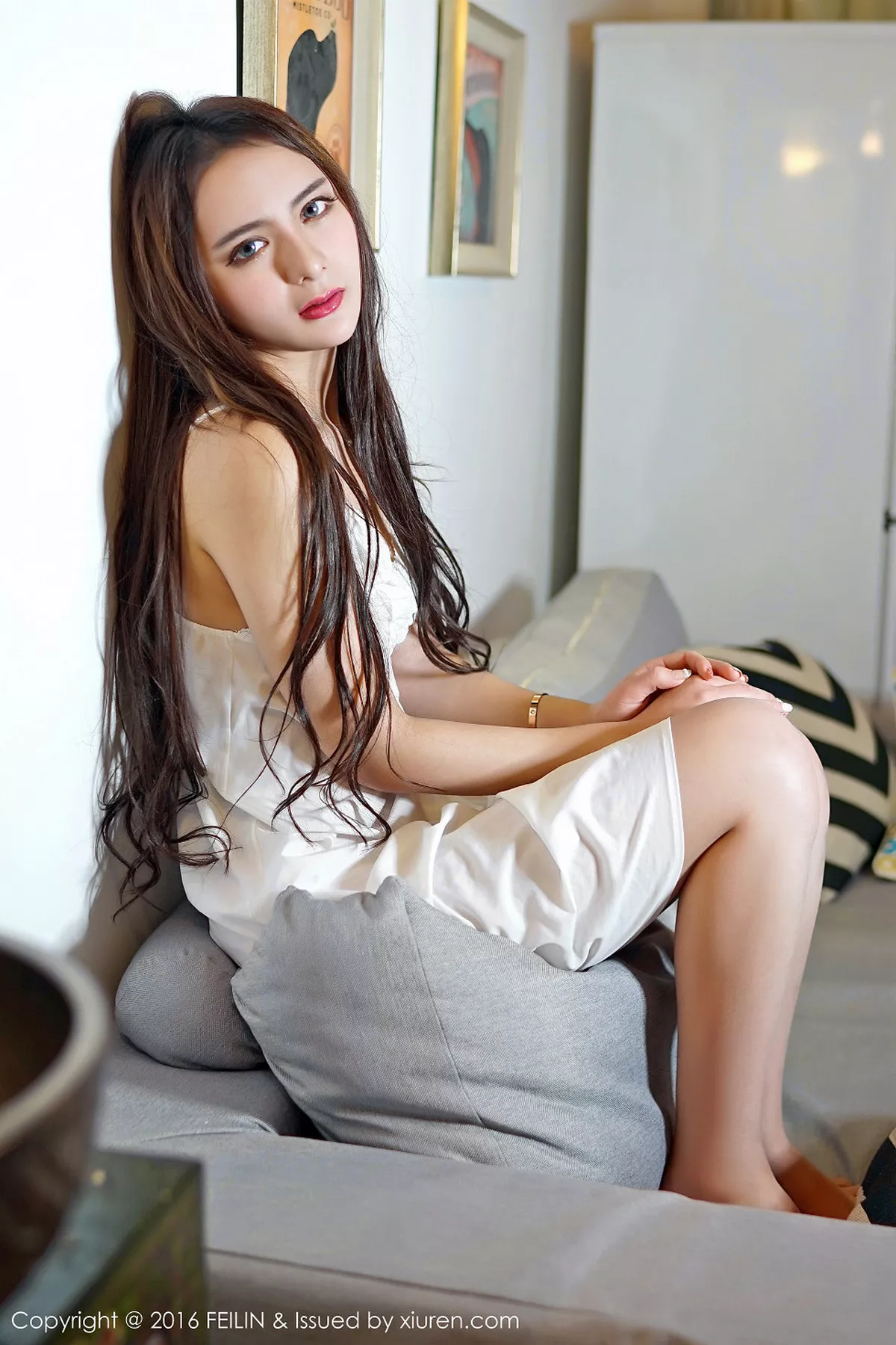 秀人集.com_[FeiLin嗲囡囡]Vol.028_嫩模伊蓓Eva浴室里全裸上身湿身秀豪乳迷人诱惑55P