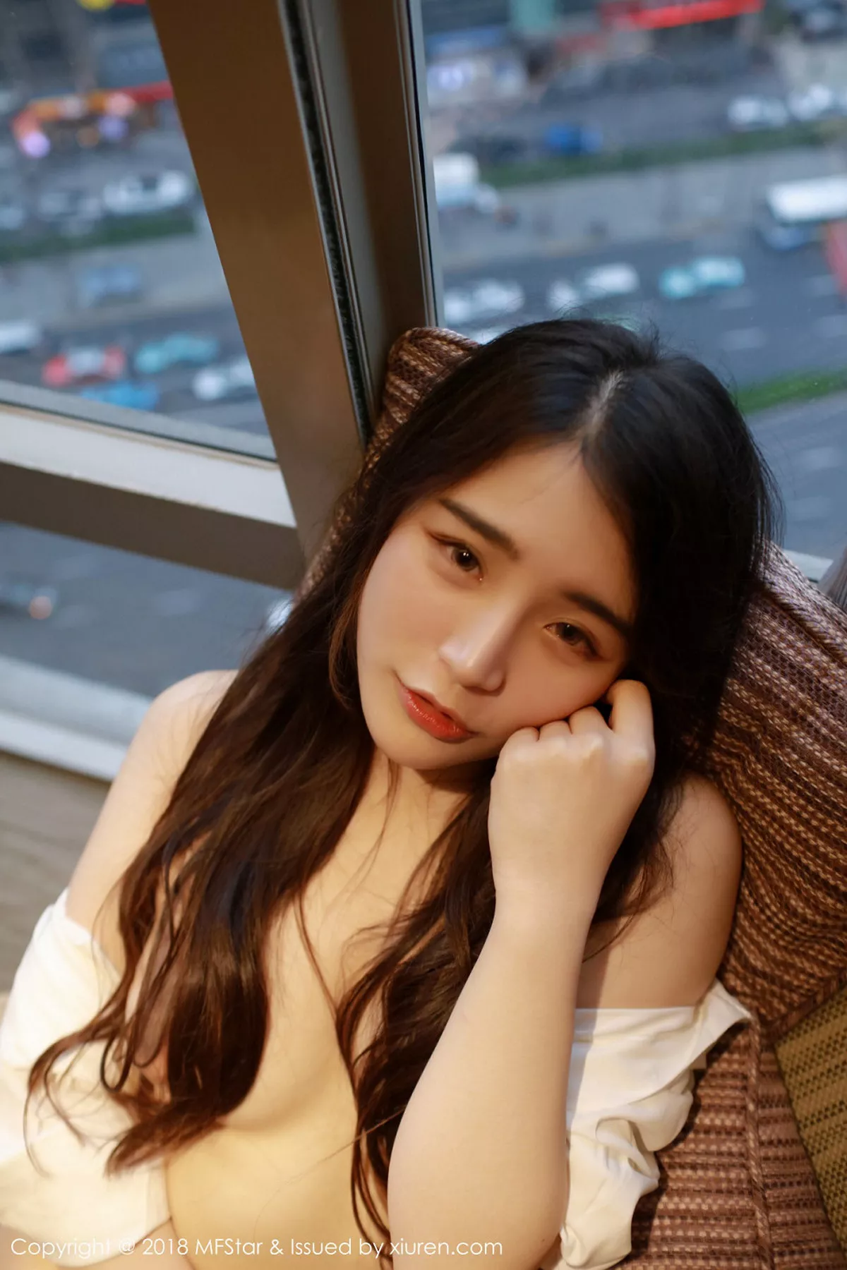 秀人集.com_[MFStar模范学院]Vol.123_嫩模宅兔兔居家真空白衬衣配白色丁字裤半脱诱惑写真31P