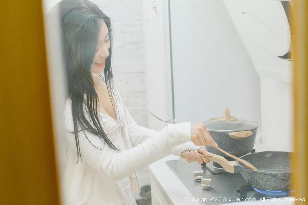 秀人集.com_[XiuRen秀人网]No.1024_女神许诺Sabrina居家早安女友系列床上慵懒迷人写真82P