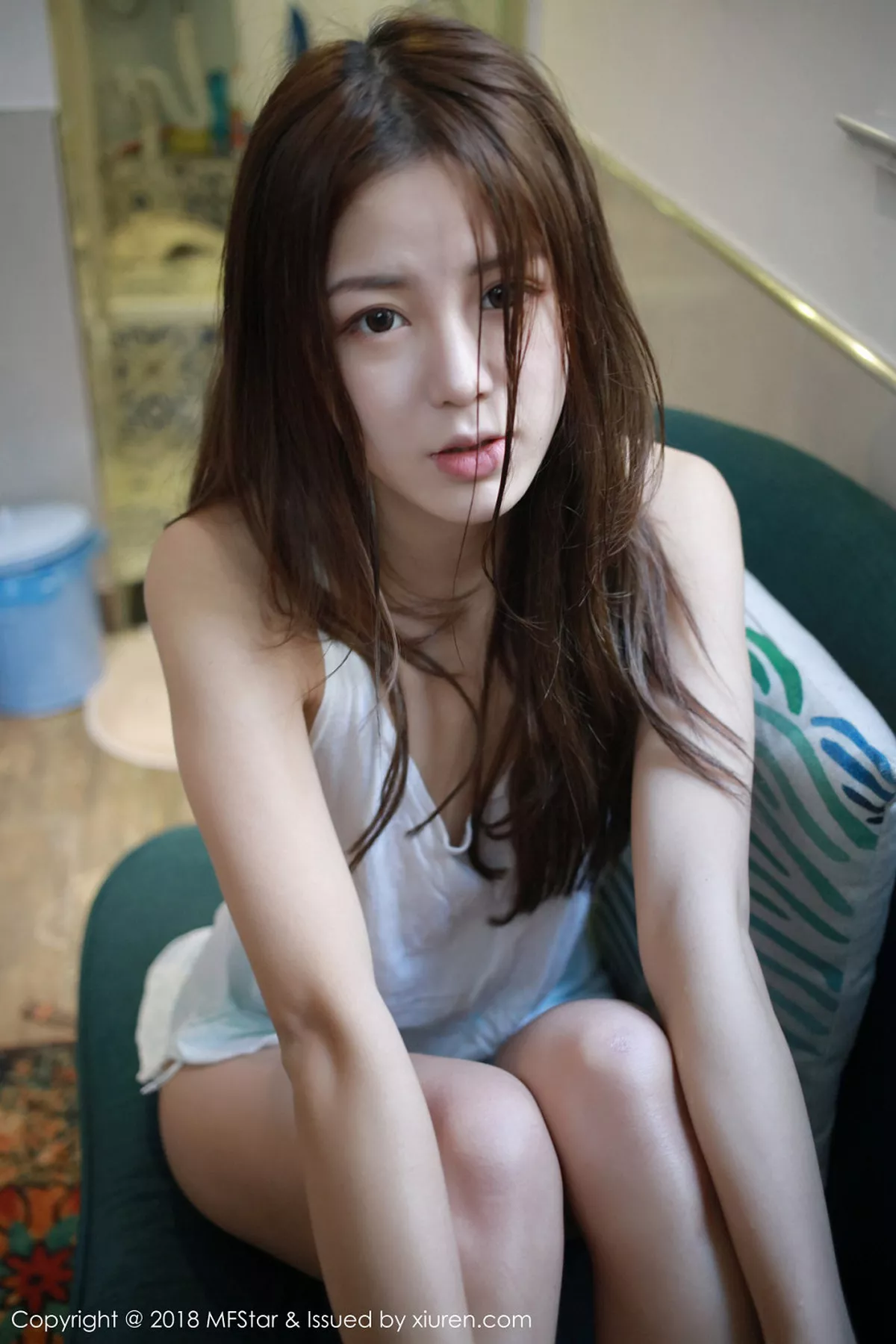 秀人集.com_[MFStar模范学院]Vol.126_嫩模卤蛋luna居家私房白衬衣露性感内衣清爽迷人写真72P