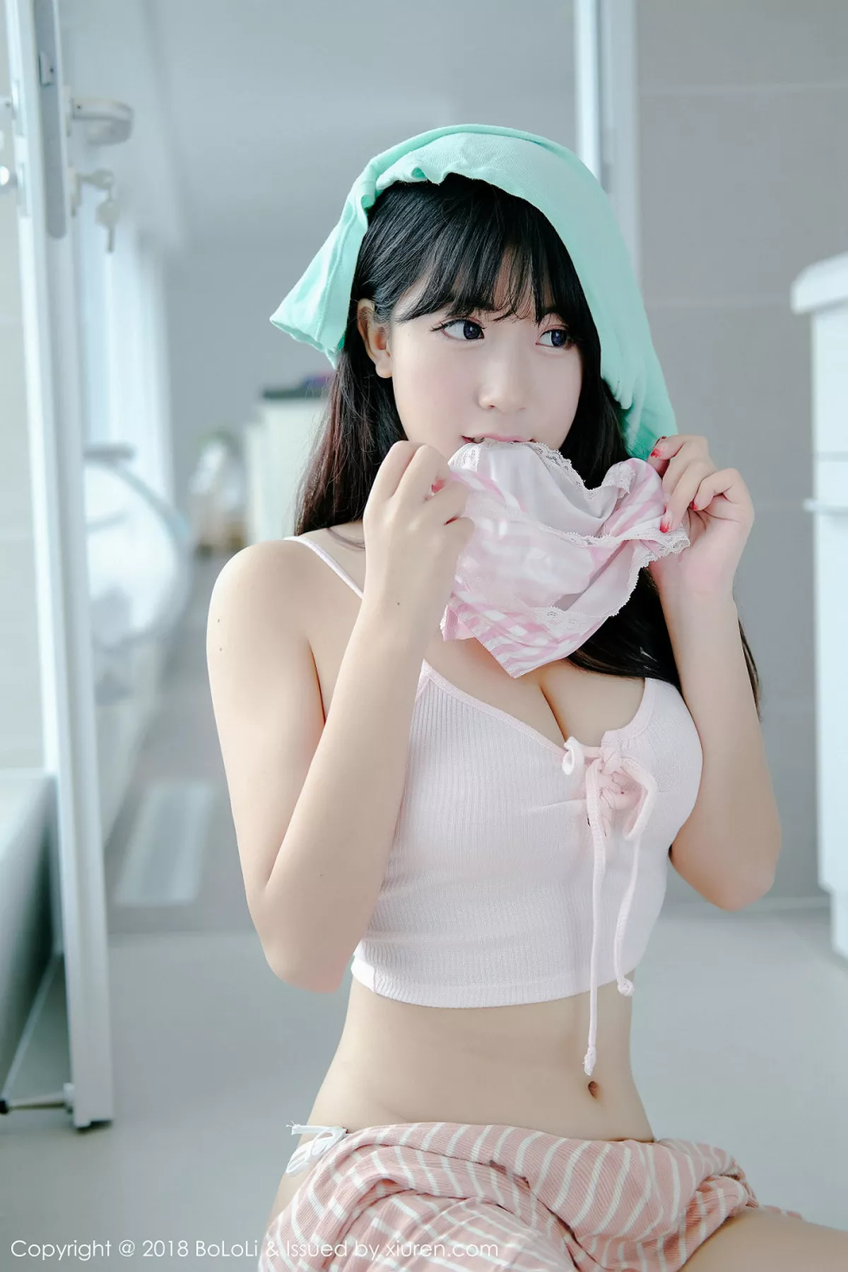 秀人集.com_[BoLoli波萝社]Vol.119_美女主播猫九酱Sakura粉色吊带内衣+三点式内衣私房诱惑写真42P