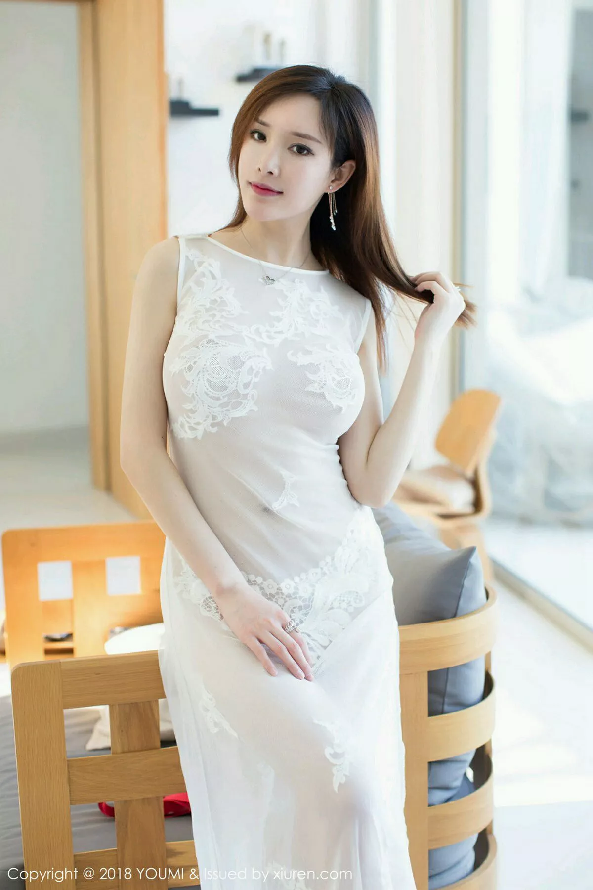 秀人集.com_[YouMi尤蜜荟]Vol.173_女神土肥圆矮挫穷苏梅岛旅拍白色超透薄纱泳池湿身诱惑写真48P