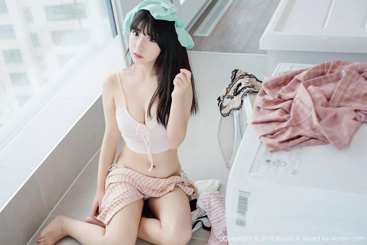 秀人集.com_[BoLoli波萝社]Vol.119_美女主播猫九酱Sakura粉色吊带内衣+三点式内衣私房诱惑写真42P