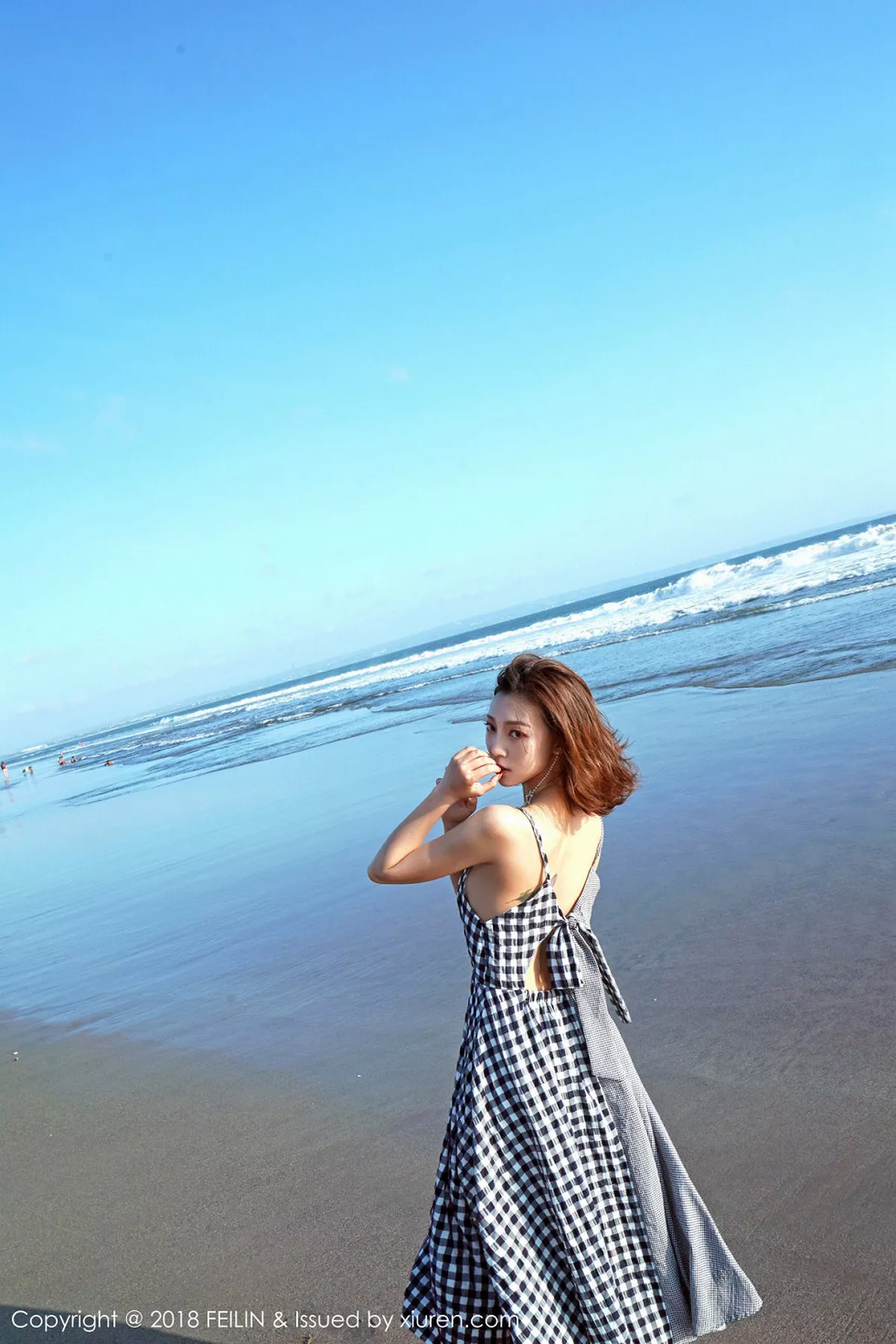 秀人集.com_[FeiLin嗲囡囡]Vol.142_嫩模冯木木LRIS班塔延岛旅拍海边清新吊带连身裙写真46P