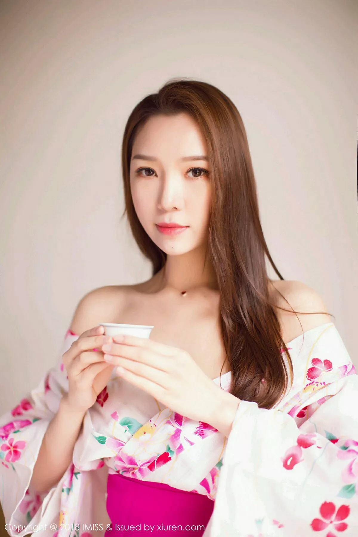 秀人集.com_[IMISS爱蜜社]Vol.252_嫩模Katrina私房日系和服真空露美乳+黑丝OL系列完美诱惑写真42P