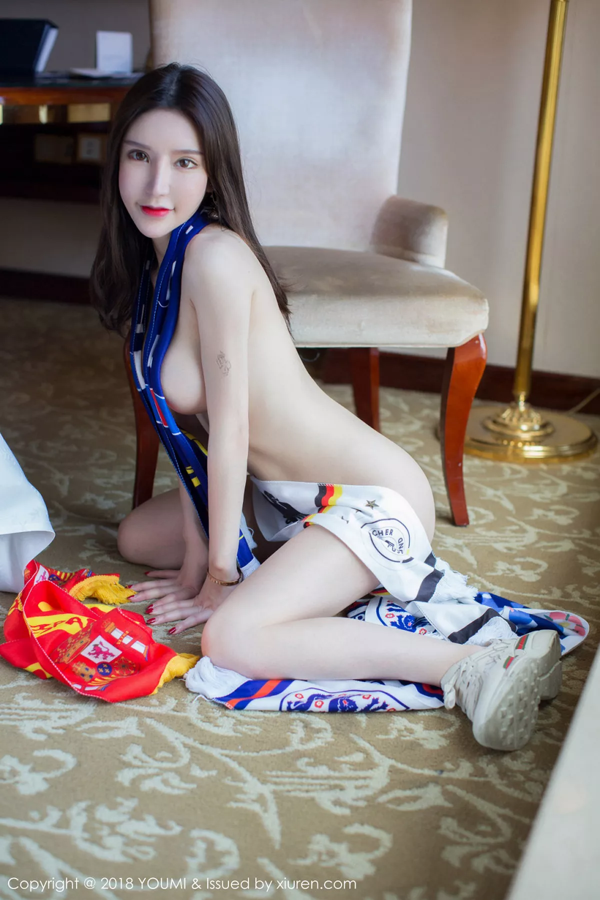 秀人集.com_[YouMi尤蜜荟]Vol.182_女神周于希私房全裸上身彩带遮点秀完美曲线火辣诱惑写真49P