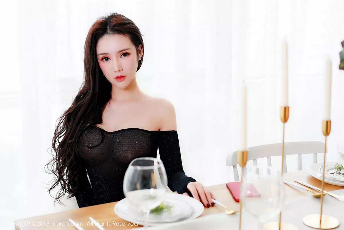 秀人集.com_[XiuRen秀人网]No.1065_丽质美人零度居家私房全裸上身露美乳蕾丝内裤诱惑写真43P