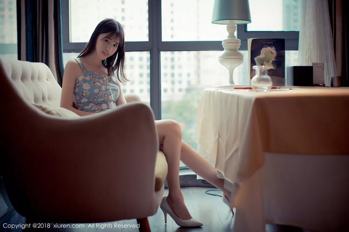 秀人集.com_[XiuRen秀人网]No.1057_嫩模艾栗栗居家床上黑色蕾丝内衣灯光下撩人诱惑写真48P