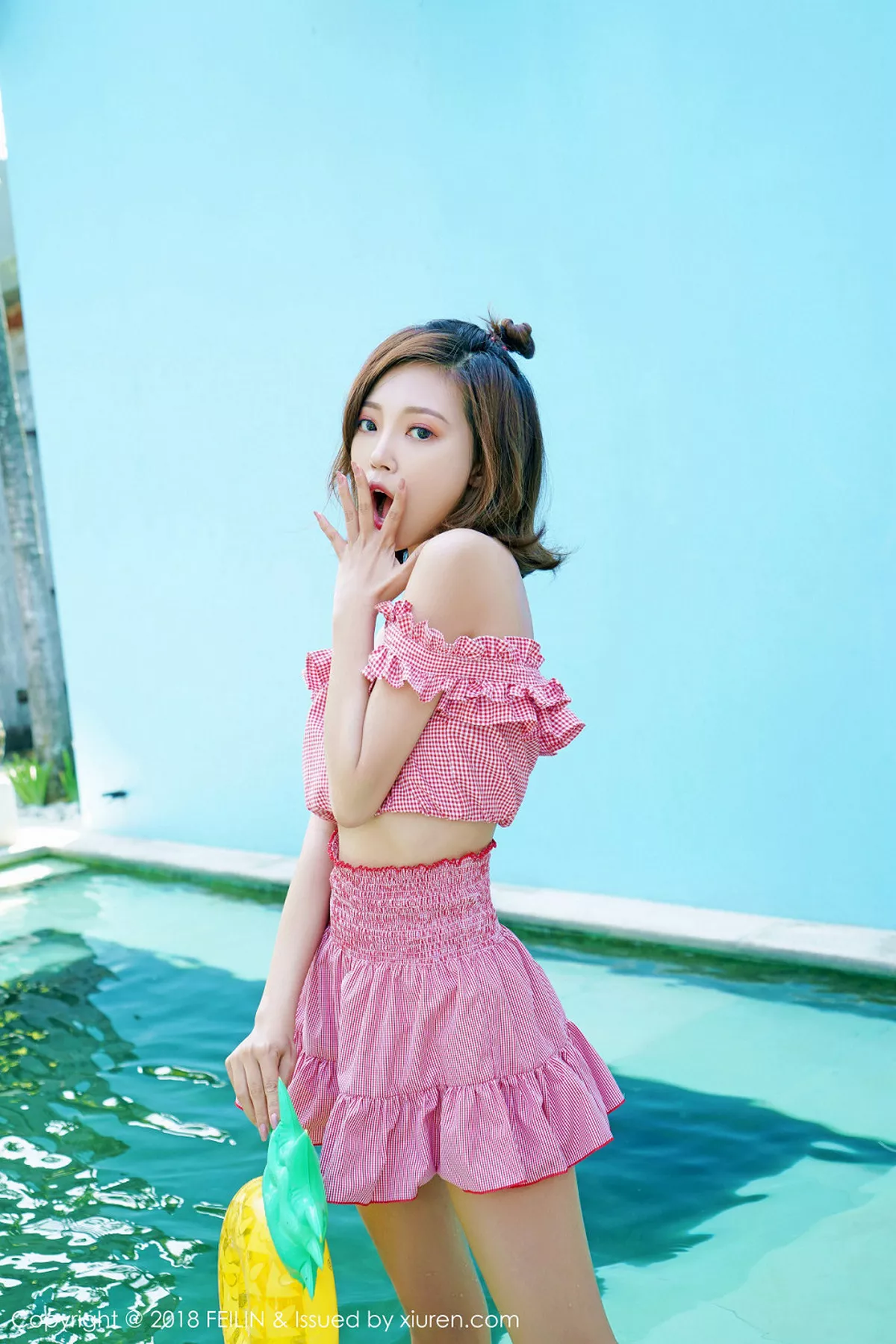 秀人集.com_[FeiLin嗲囡囡]Vol.150_嫩模冯木木LRIS班塔延岛旅拍性感内衣秀一字马诱惑写真50P