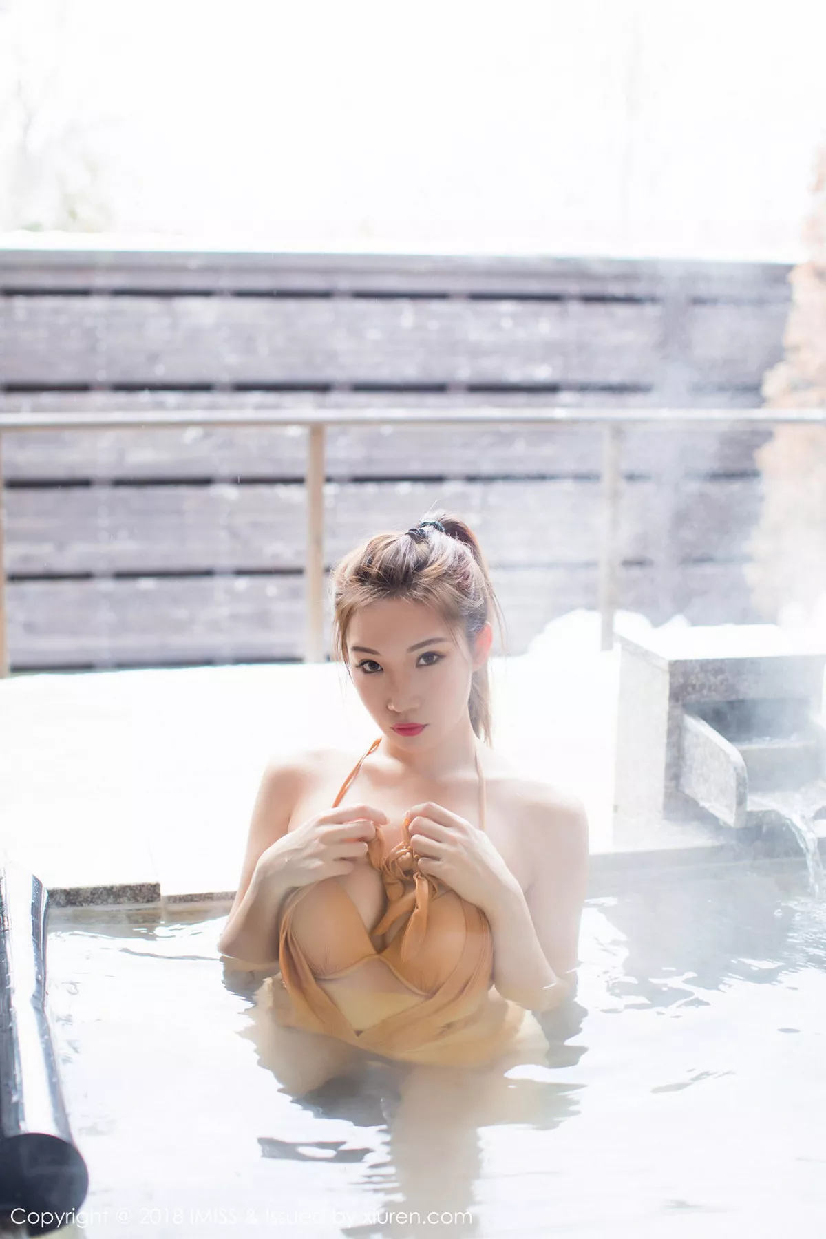 秀人集.com_[IMISS爱蜜社]Vol.270_女神小狐狸Sica北海道旅拍浴池里性感比基尼美乳诱惑写真36P