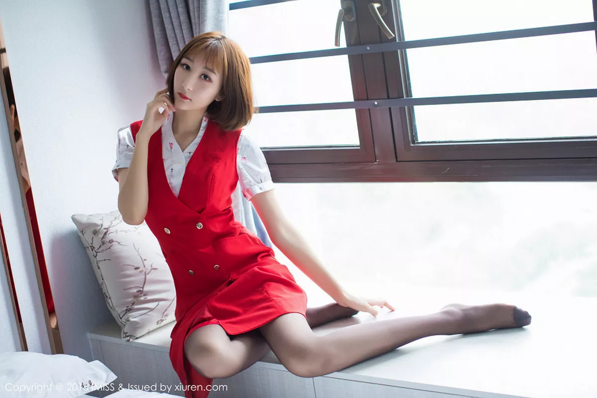 秀人集.com_[IMISS爱蜜社]Vol.276_嫩模九尾ivy私房内衣配超薄黑丝裤袜秀完美身材诱惑写真47P