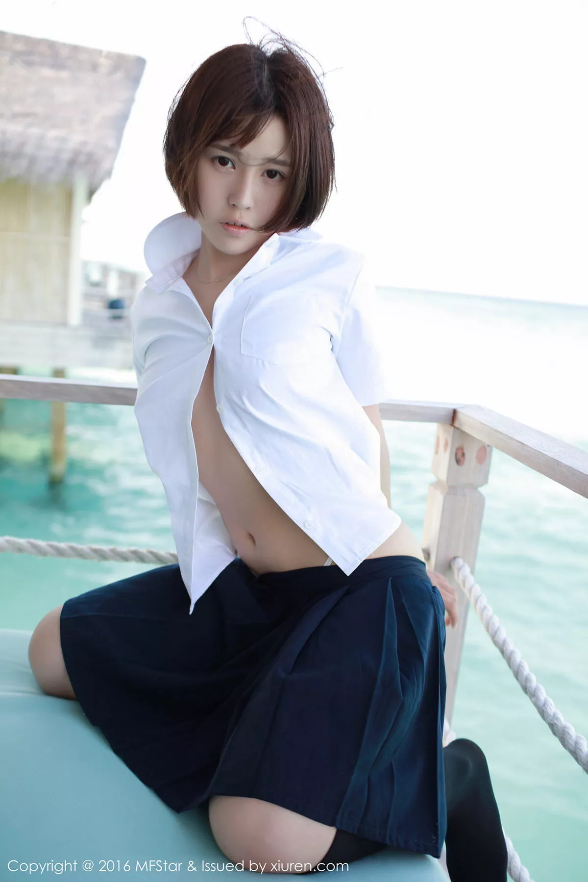 秀人集.com_[MFStar模范学院]Vol.057_Evelyn艾莉马尔代夫旅拍性感比基尼白嫩肌肤写真53P