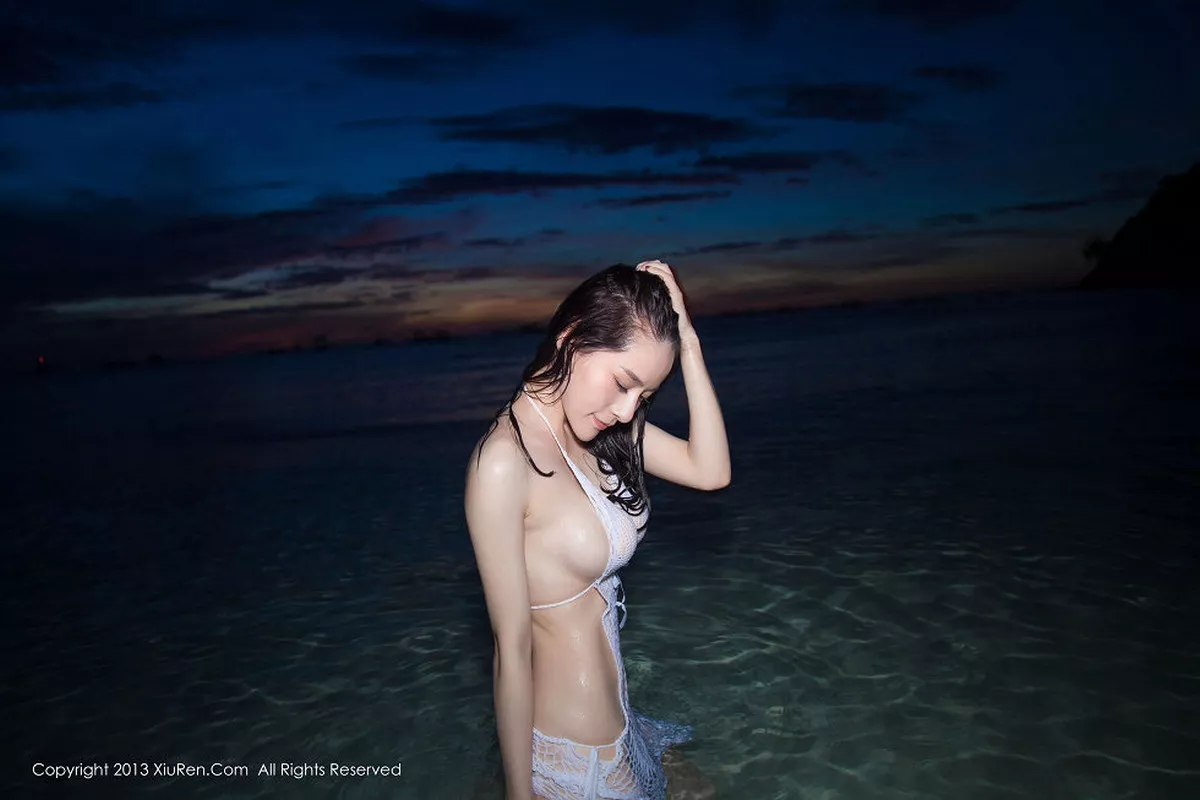 秀人集.com_[XiuRen秀人网]No.069_嫩模nancy小姿白色情趣内衣泳池里湿身诱惑写真73P