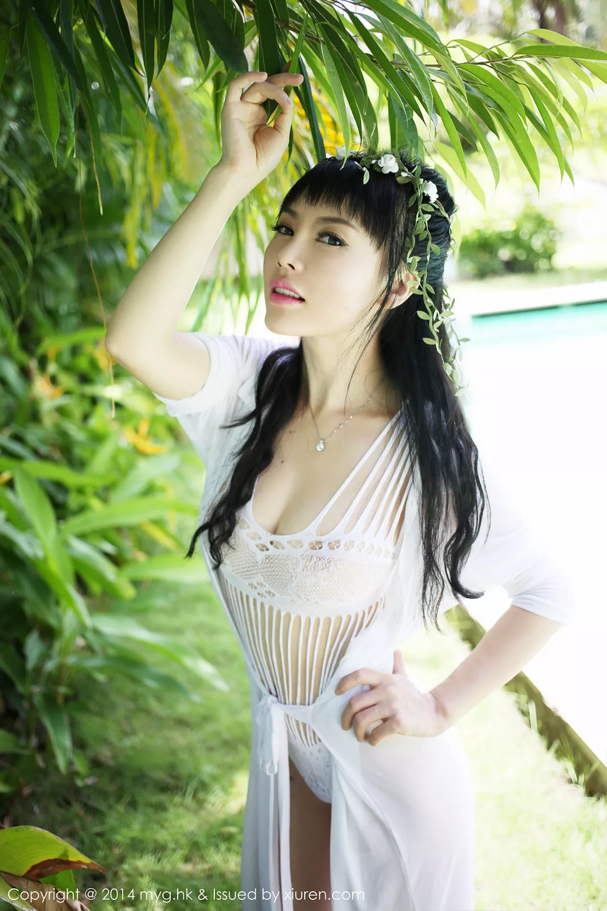 秀人集.com_[MyGirl美媛馆]Vol.049_嫩模潘娇娇三亚旅拍大尺度美乳撩人诱惑写真68P