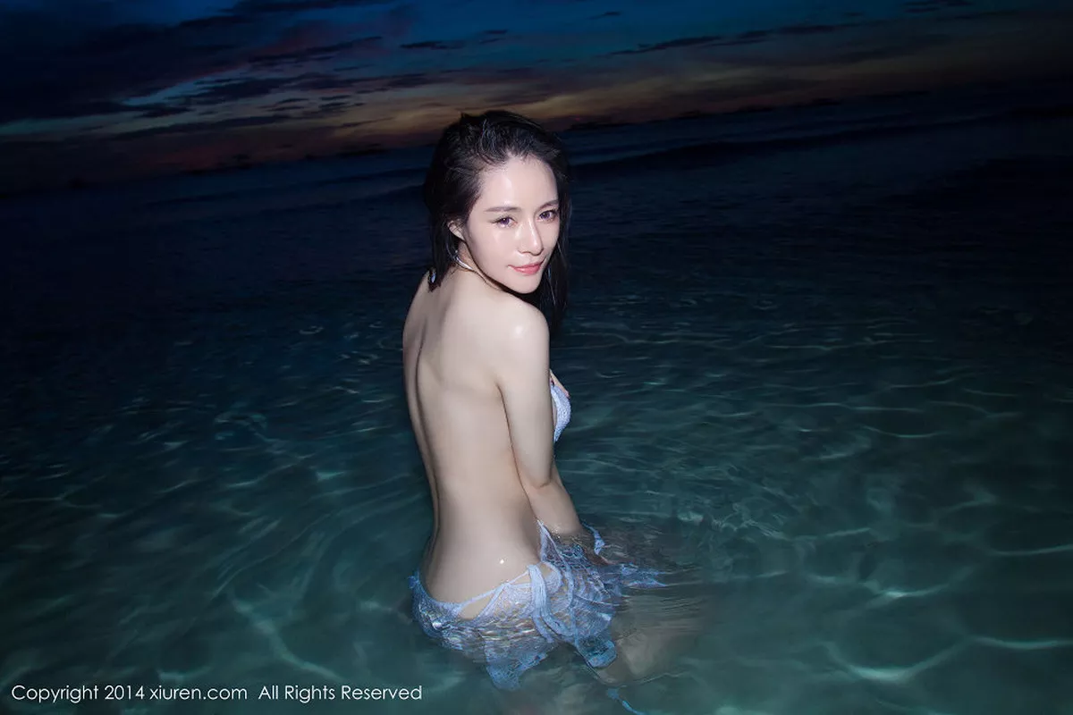 秀人集.com_[XiuRen秀人网]No.088_嫩模Nancy小姿海边水中湿身露半球撩人诱惑写真63P