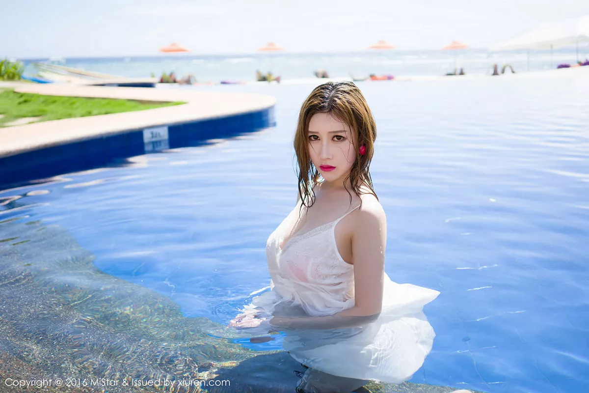秀人集.com_[MiStar魅妍社]Vol.056_嫩模女神于姬Una薄荷岛旅拍泳池湿身豪乳诱惑写真60P