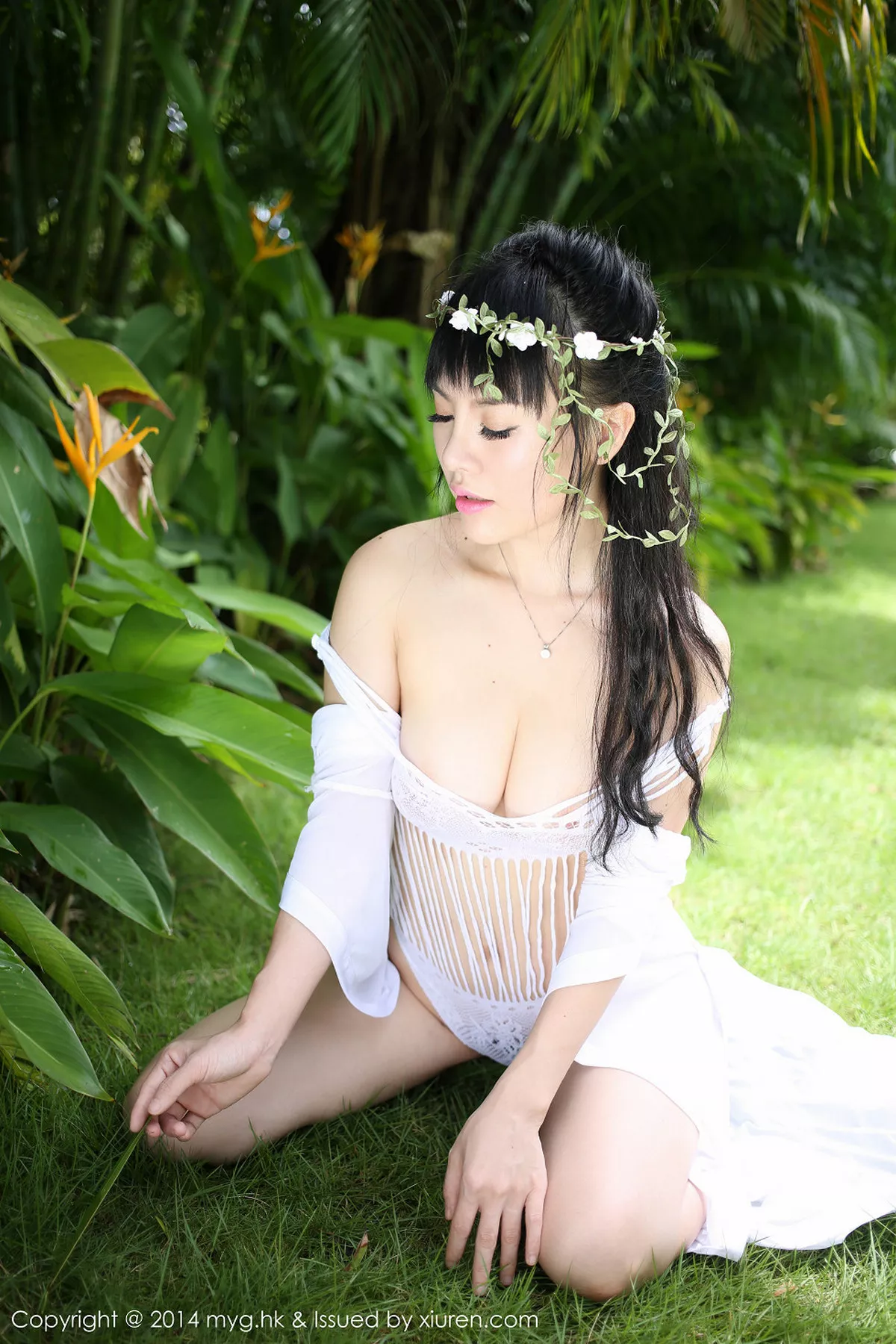 秀人集.com_[MyGirl美媛馆]Vol.049_嫩模潘娇娇三亚旅拍大尺度美乳撩人诱惑写真68P