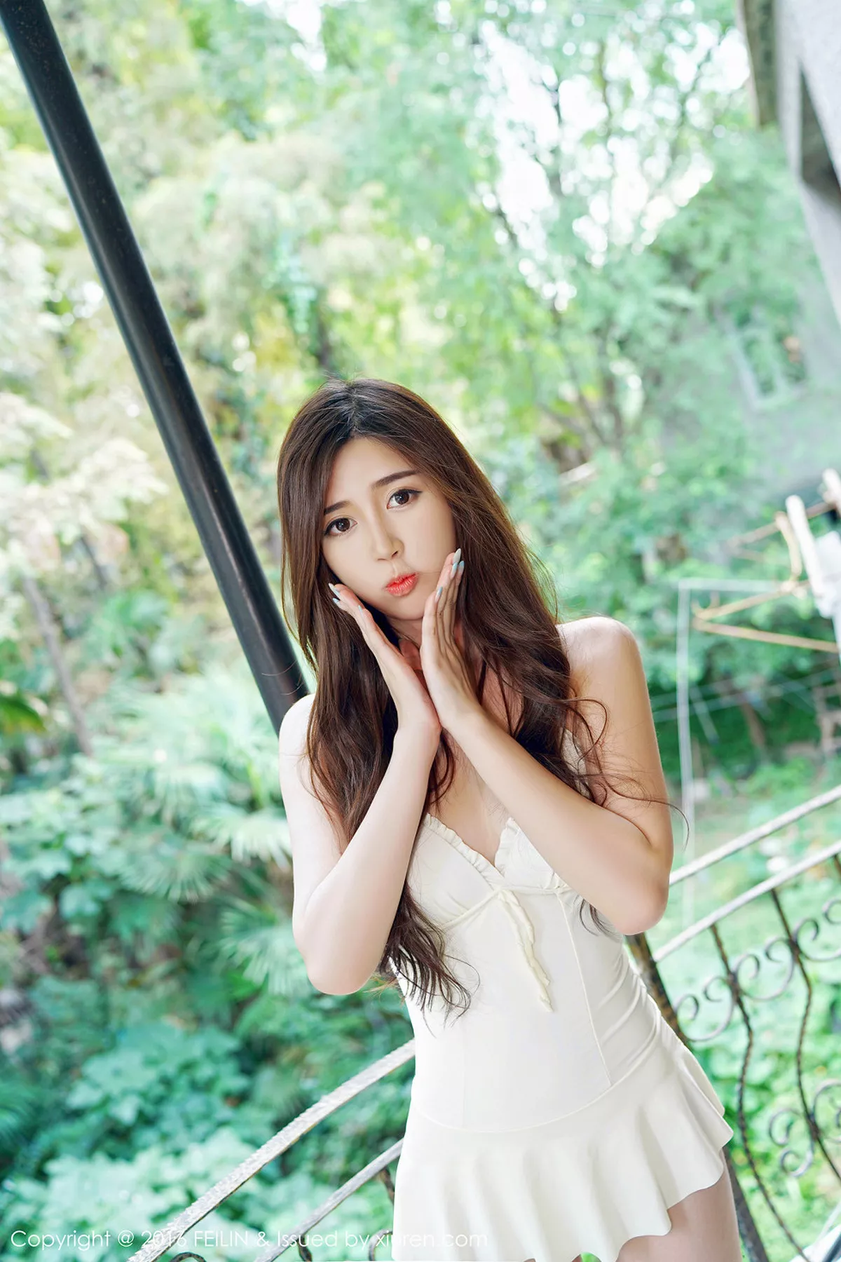 秀人集.com_[FeiLin嗲囡囡]Vol.052_嫩模方绮言Ayaka森林清新系完美曲线可爱卖萌写真42P