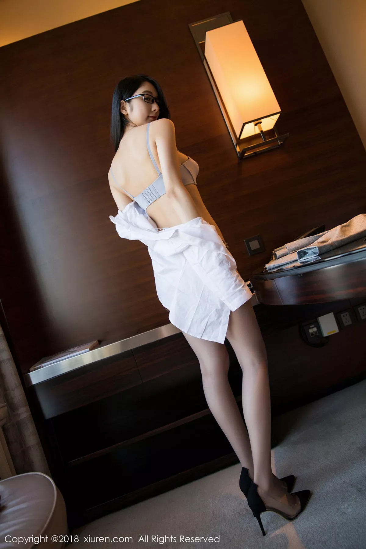 秀人集.com_[XiuRen秀人网]No.1172_女神Angela小热巴性感私房内衣配灰色丝袜撩人姿势诱惑写真55P