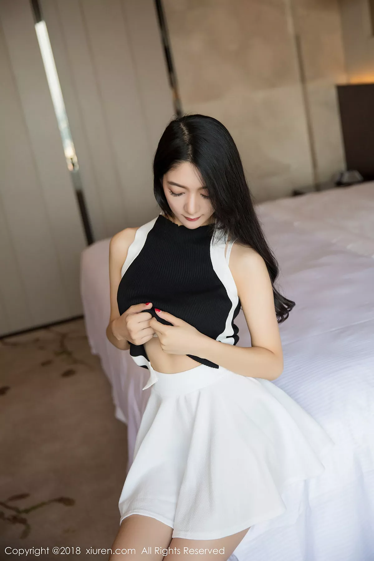 秀人集.com_[XiuRen秀人网]No.1175_女神Angela小热巴性感白色内衣配白色短裙秀完美身材写真54P