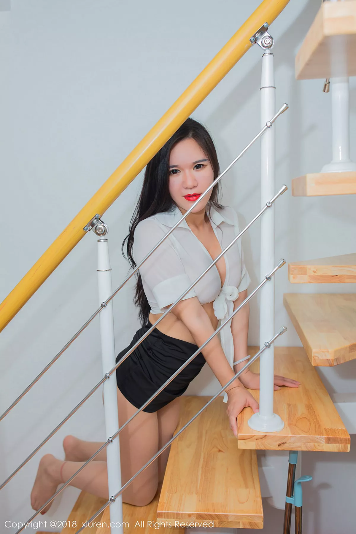 秀人集.com_[XiuRen秀人网]No.1160_嫩模王紫琳绿色缕空吊带衣半脱露傲人豪乳极致诱惑写真46P