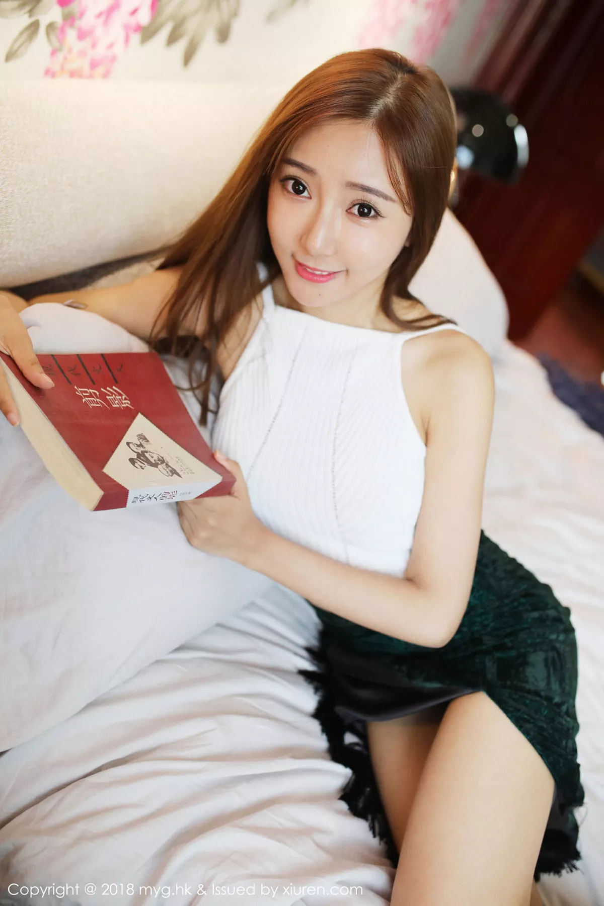 秀人集.com_[MyGirl美媛馆]Vol.312_嫩模王馨瑶yanni阳光美少女白色吊带衣配牛仔短裤性感写真47P