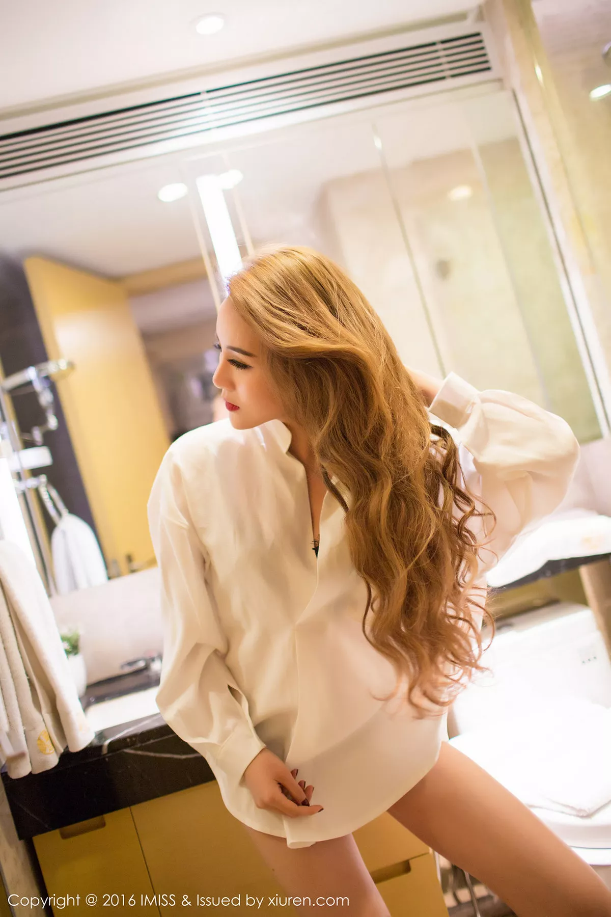 秀人集.com_[IMISS爱蜜社]Vol.071_高挑美女江欢欢fon黑色紧身连体皮装完美曲线靓丽写真58P