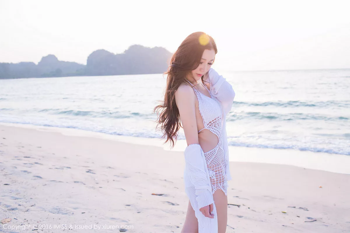 秀人集.com_[IMISS爱蜜社]Vol.084_嫩模淼淼萌萌哒兰卡威旅拍性感比基尼靓丽迷人写真45P