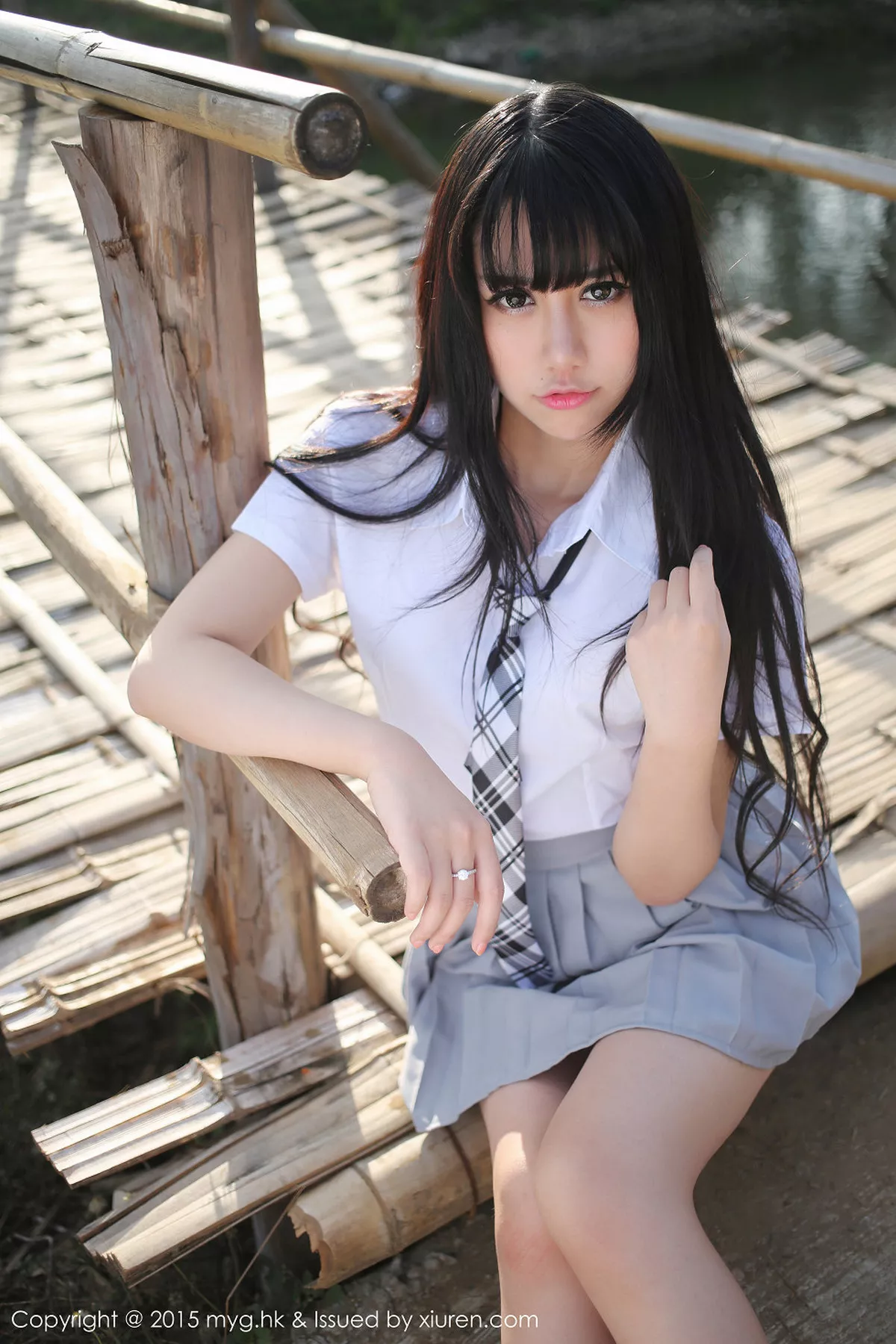 秀人集.com_[MyGirl美媛馆]Vol.096_嫩模杨晓青儿泰国旅拍清纯学生装花丛中的美仙子写真88P