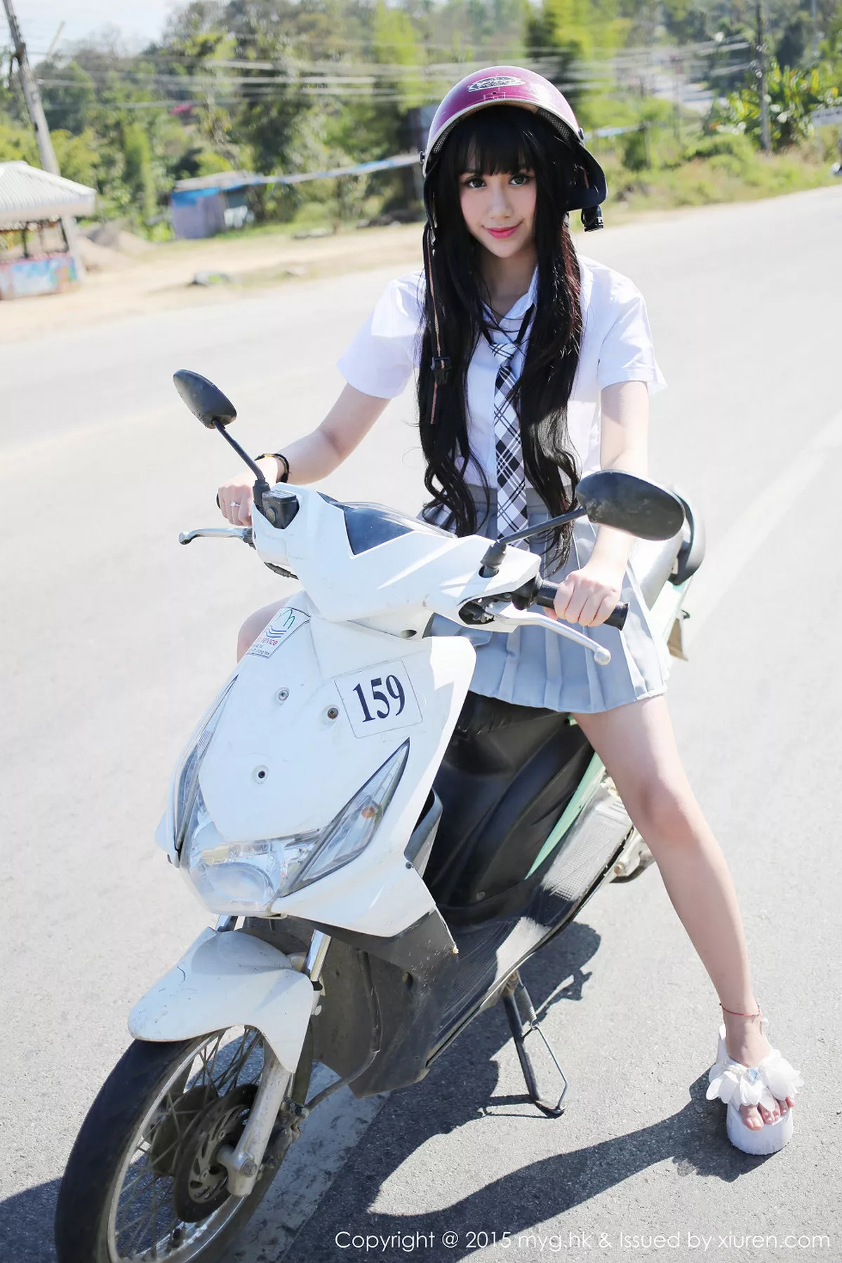 秀人集.com_[MyGirl美媛馆]Vol.096_嫩模杨晓青儿泰国旅拍清纯学生装花丛中的美仙子写真88P