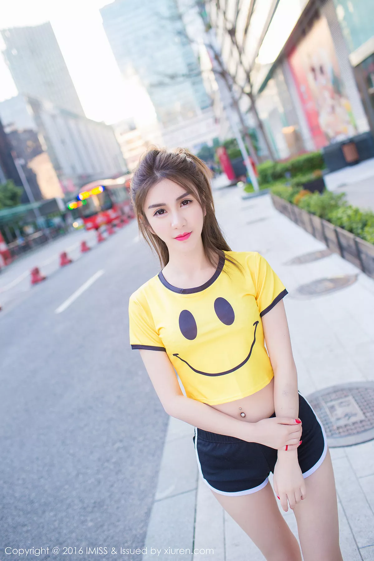 秀人集.com_[IMISS爱蜜社]Vol.078_嫩模李李七七喜喜白色蕾丝袜修长美腿靓丽迷人写真57P