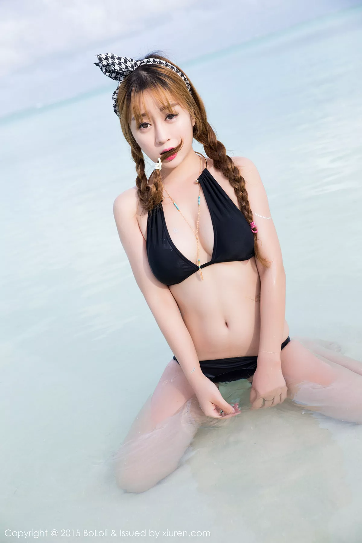 秀人集.com_[BoLoli波萝社]Vol.072_嫩模王雨纯马尔代夫旅拍性感内衣半露豪乳诱惑写真54P